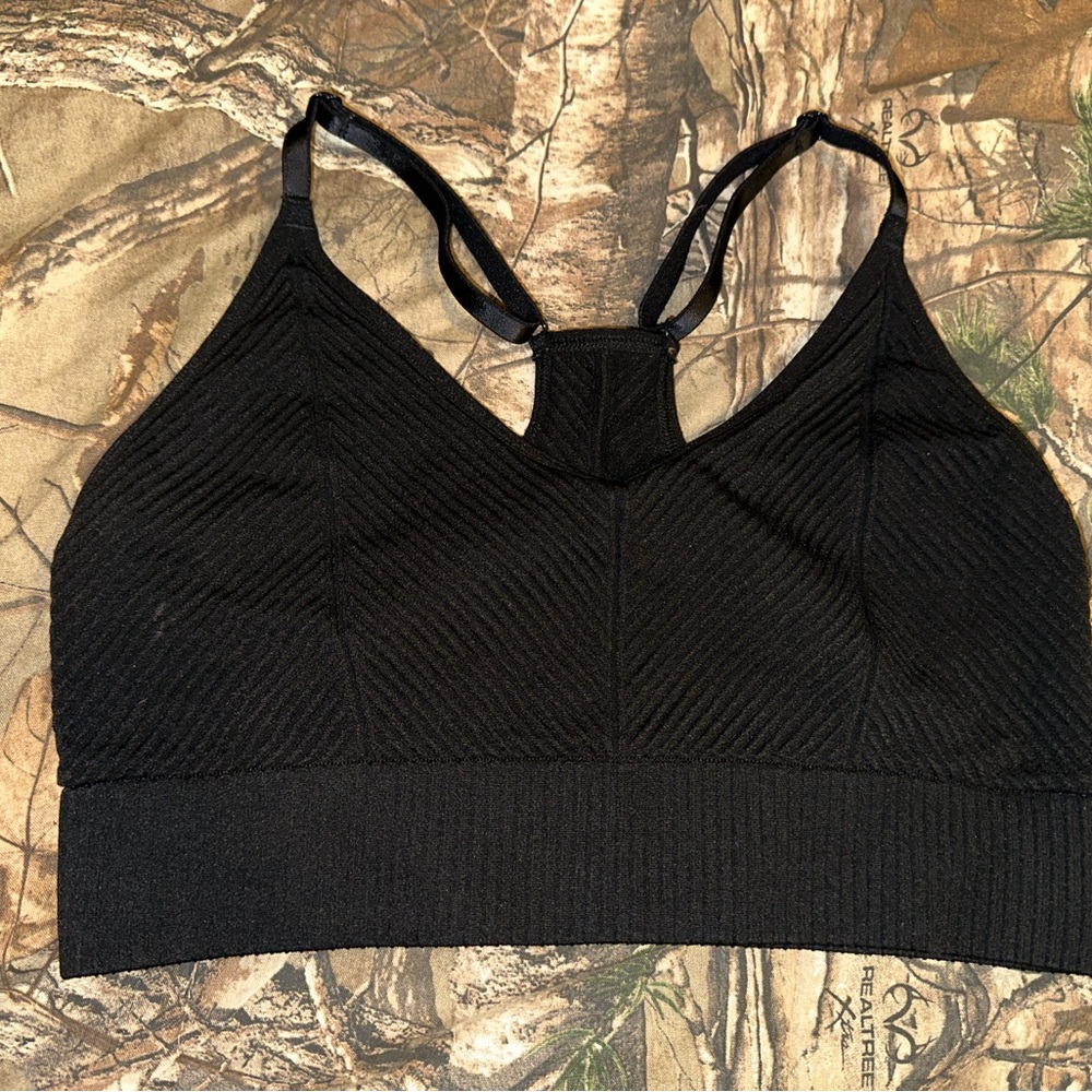 Victoria's Secret Black Textured Sports Bra